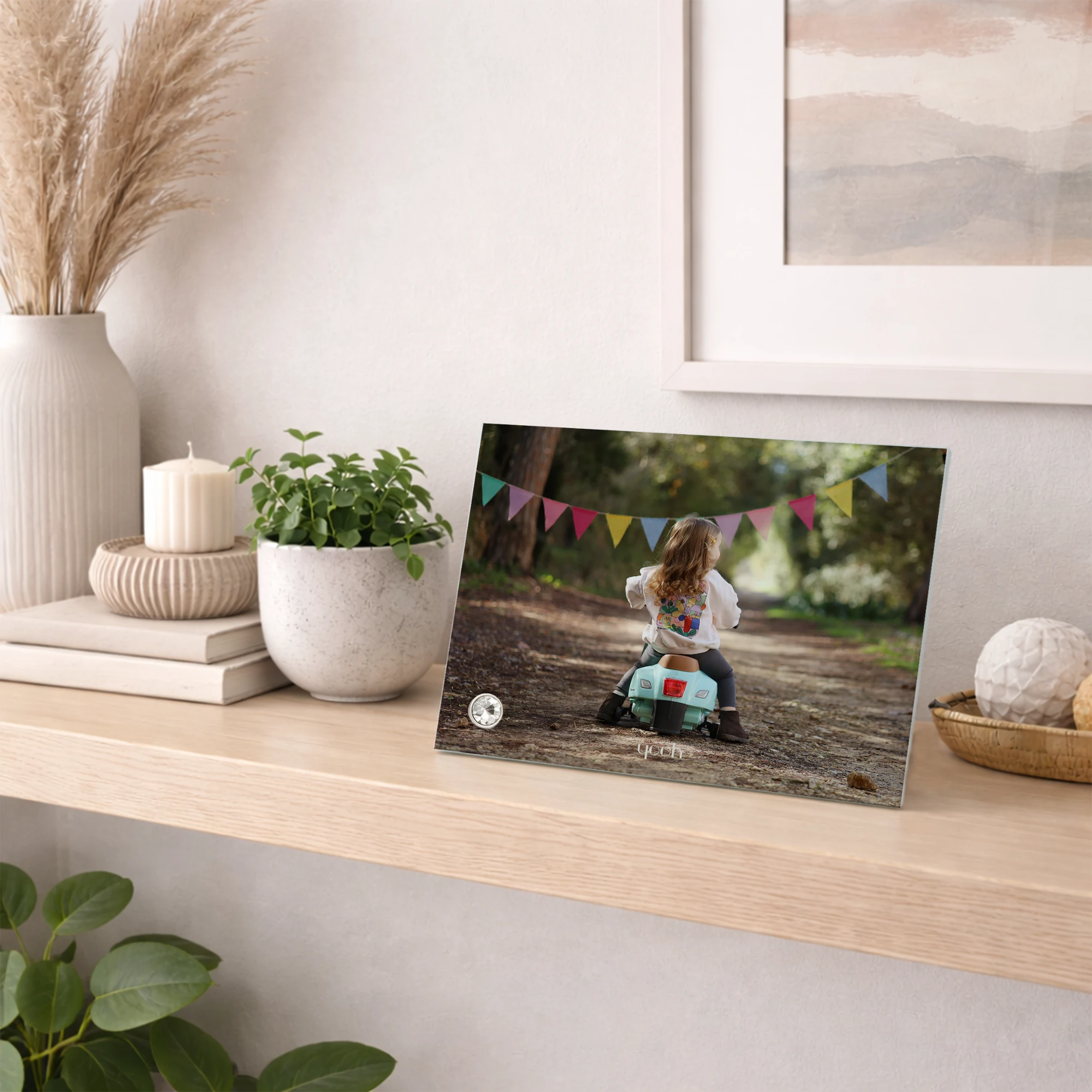 מעמד זכוכית 2